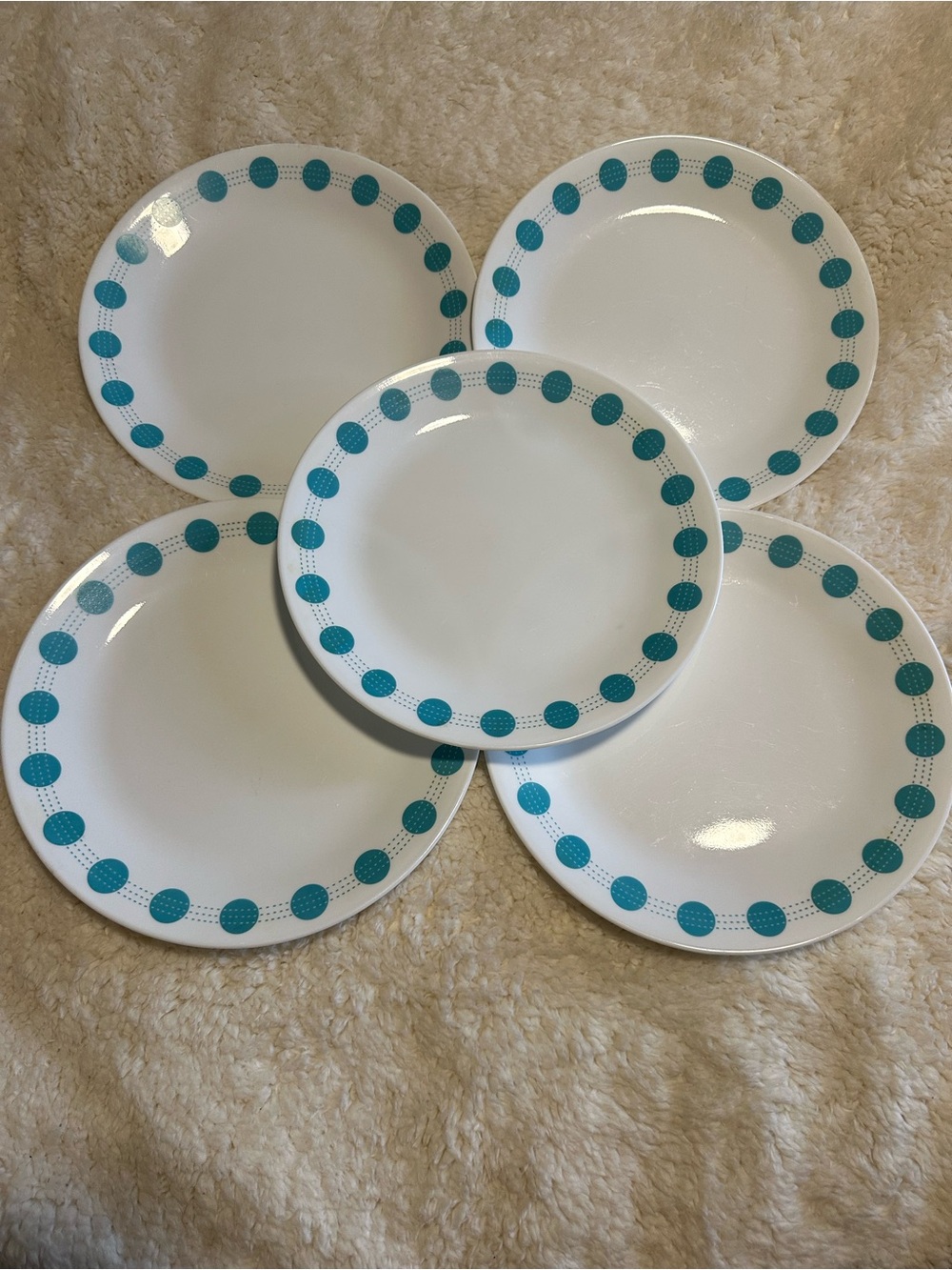 Corral White Dinner Plates with Teal Dot Border - 5 Pc